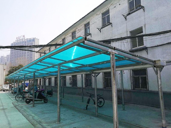 陽(yáng)光板車(chē)棚