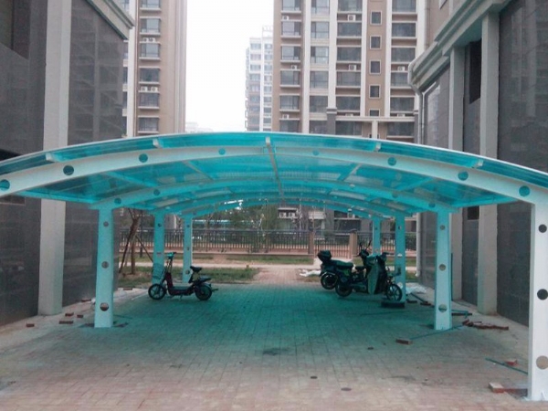 陽(yáng)光板車(chē)棚